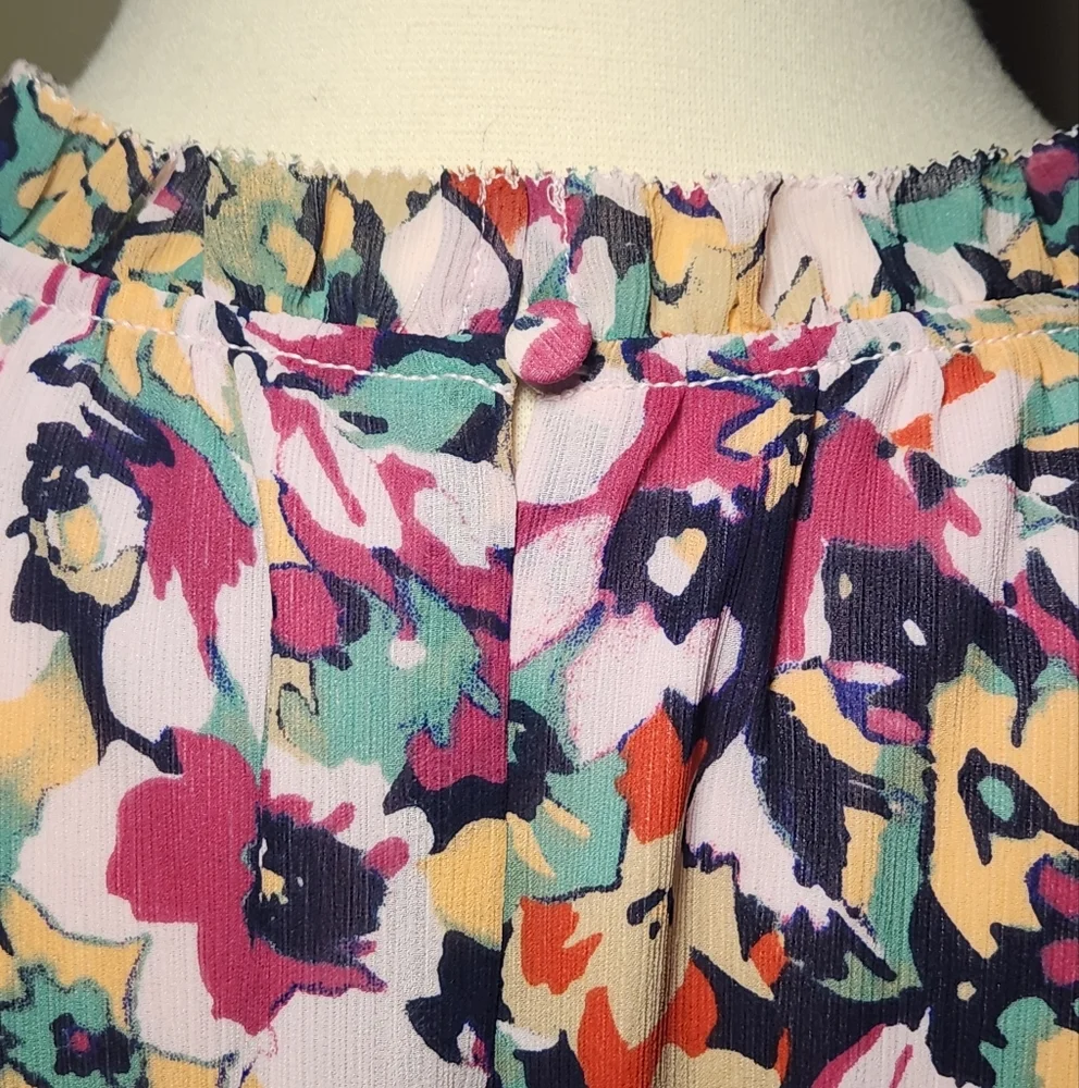 J. Crew Women's Floral Print Women's Short Sleeve Top Size Medium‎